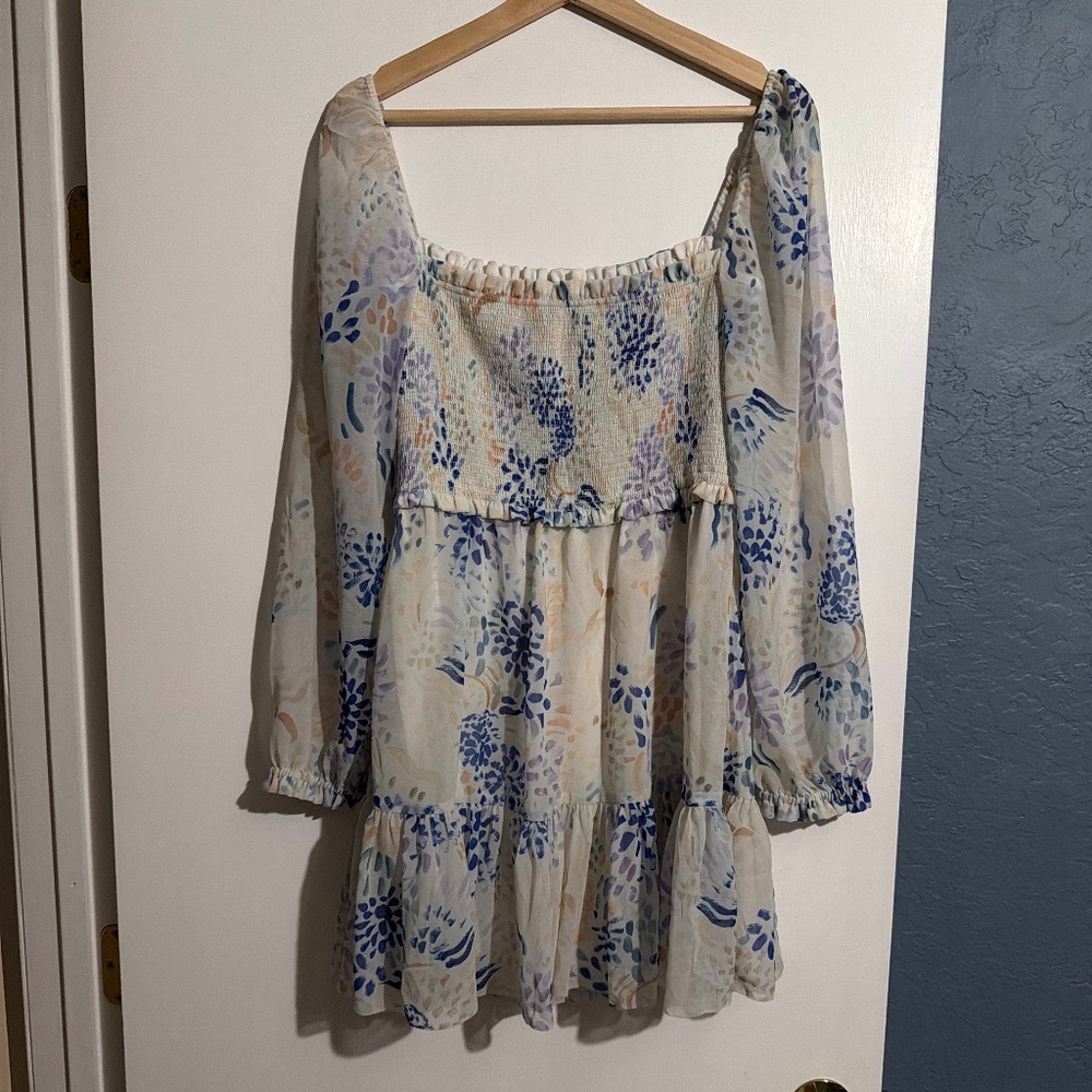 Aritzia Wilfred Tempest Floral Square Neck Smocked Pastel lovers Swifty Size M